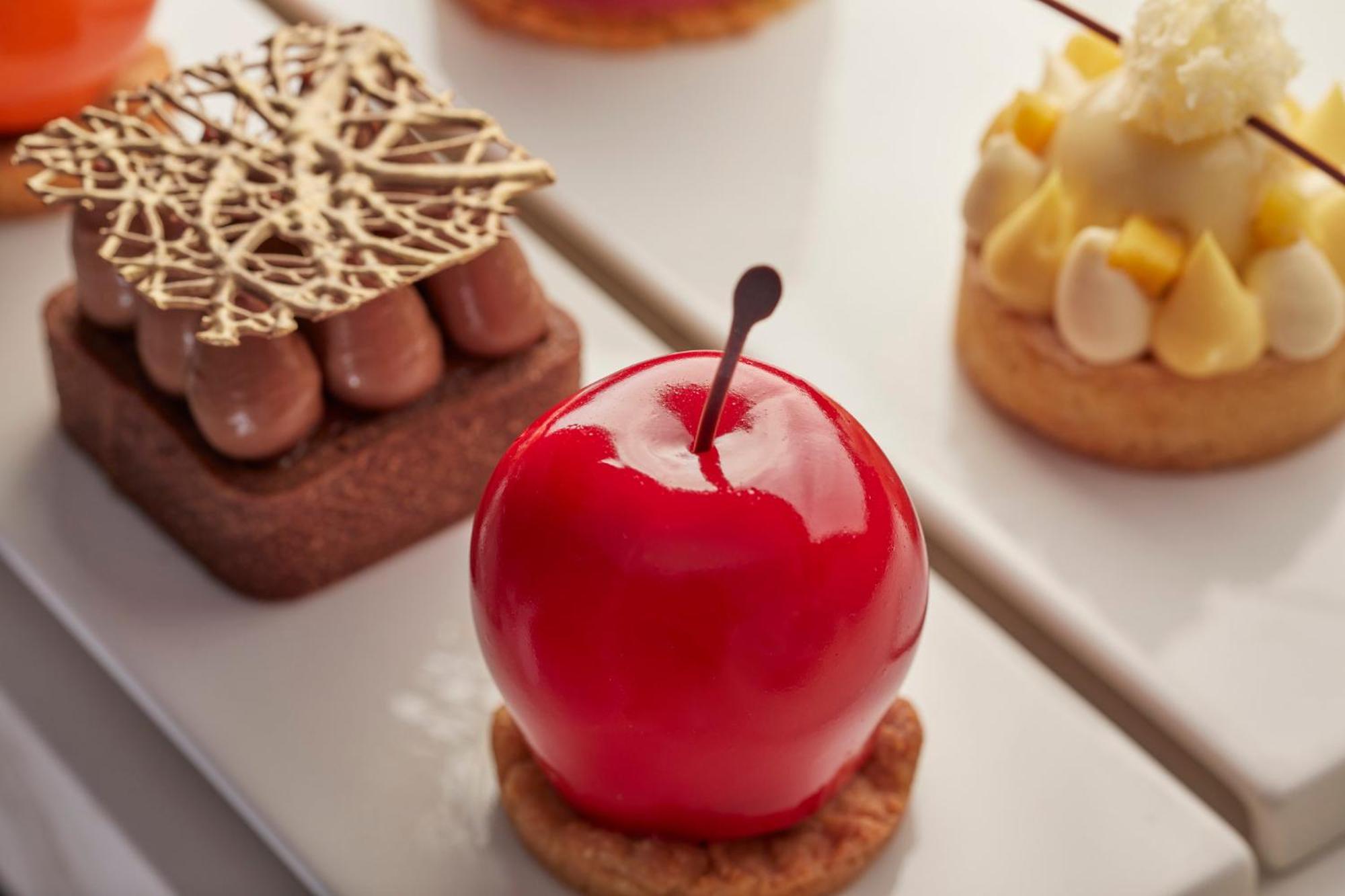 Mandarin Oriental, Santiago酒店 外观 照片 A glazed apple dessert
