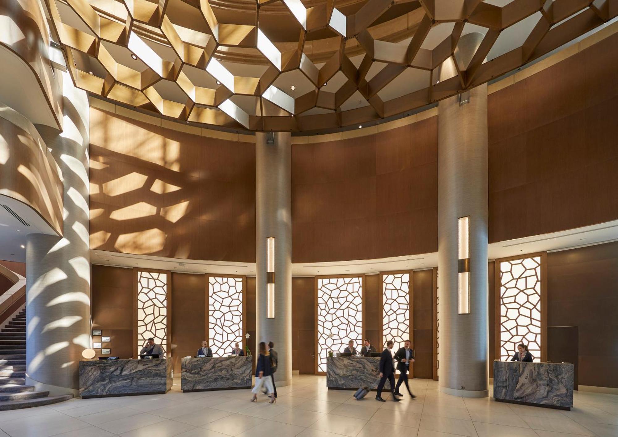 Mandarin Oriental, Santiago酒店 外观 照片 The lobby of the Ritz-Carlton, DIFC