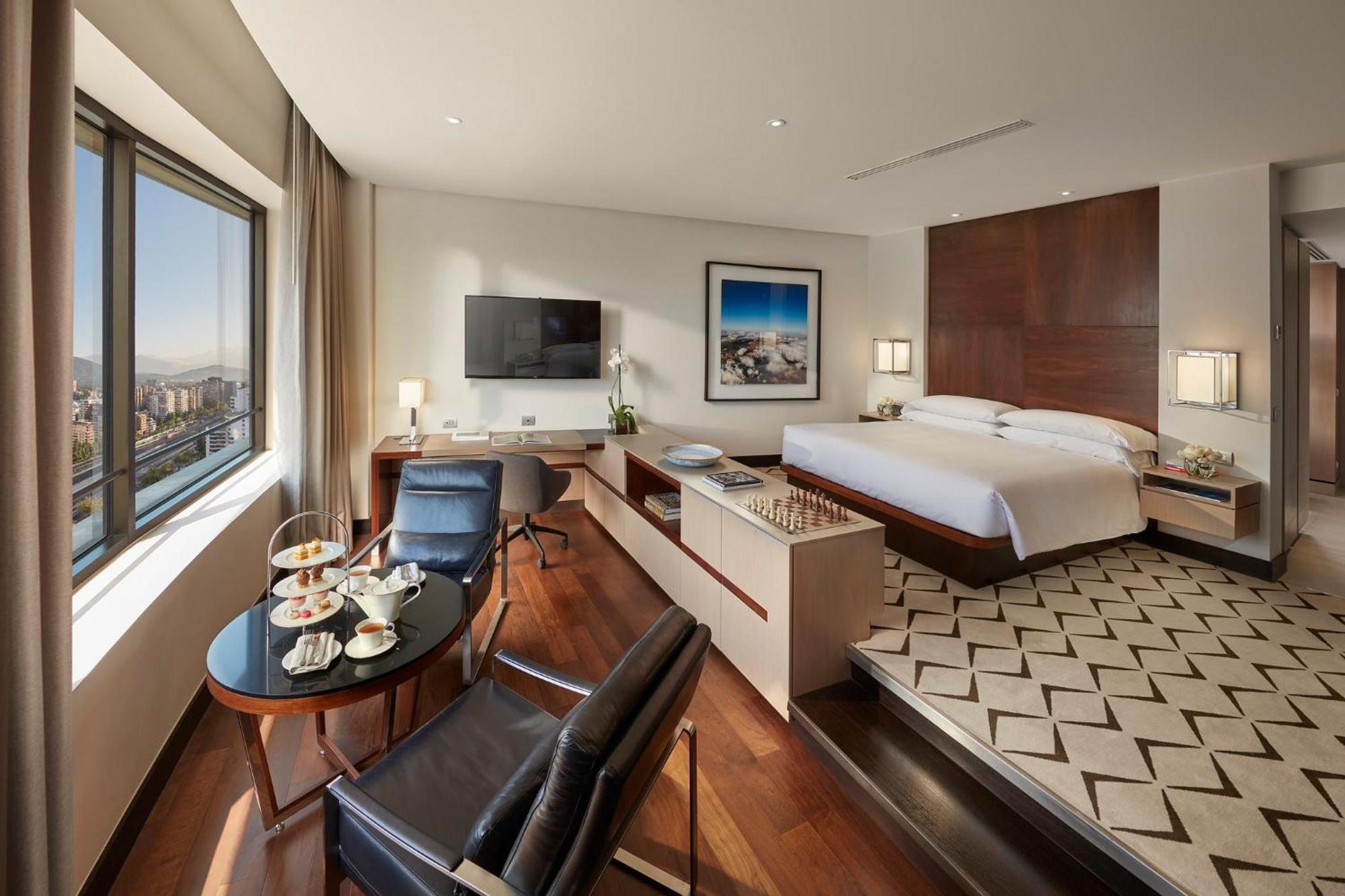 Mandarin Oriental, Santiago酒店 外观 照片 A suite at the Conrad Istanbul Bosphorus