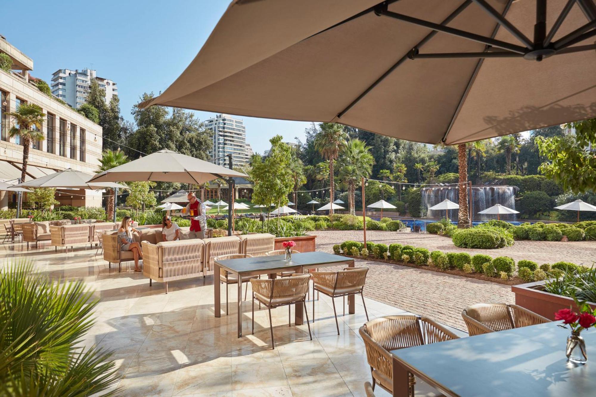 Mandarin Oriental, Santiago酒店 外观 照片 The outdoor terrace