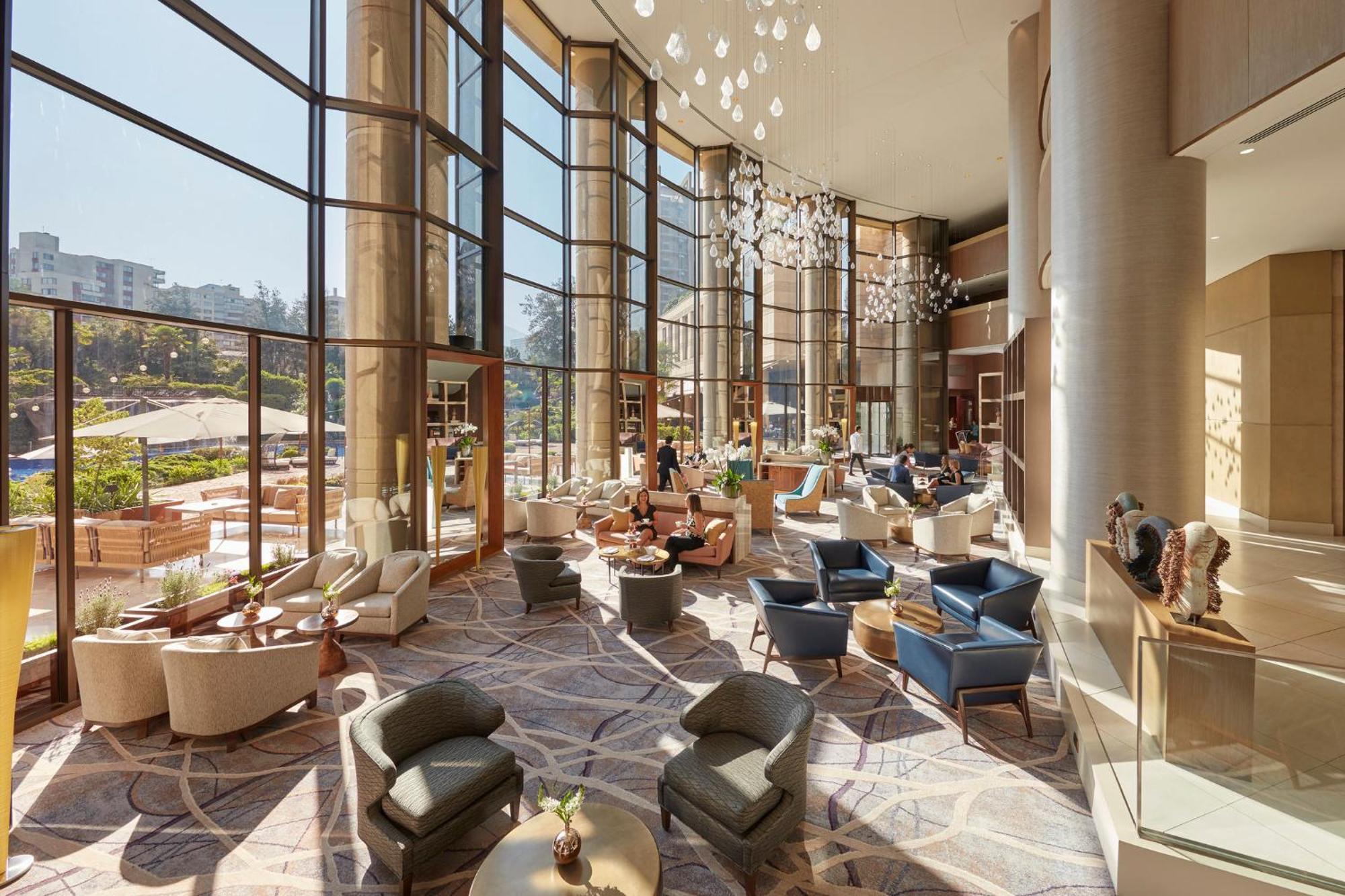 Mandarin Oriental, Santiago酒店 外观 照片 The lobby of the hotel